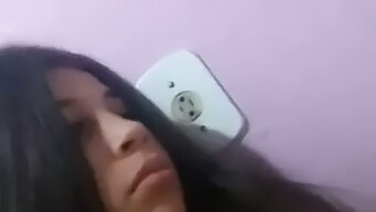 Brazilian Teen Cam Girl Broadcasts On Periscope With High-Quality 60fps