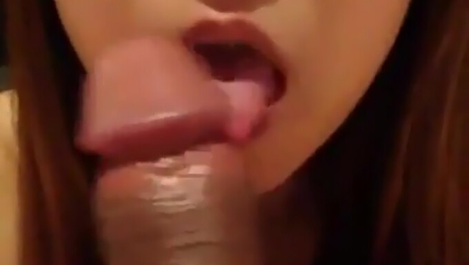 Decent Oral Skills Showcased By Amateur Japanese Performer