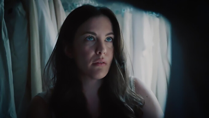 Liv Tyler Prend Une Allure Sensuelle Dans La Série The Leftovers 2015