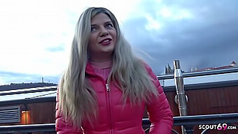 ¡mira A Esta Exploradora Alemana Descubrir A La Curvilínea Adolescente Francesa Bella Para Un Casting De Pickup En La Calle! ¡te Encantará!