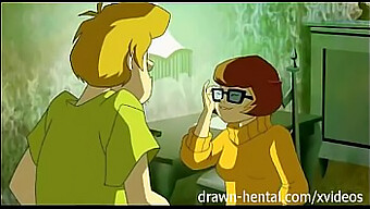 Scooby Doo的书呆子漫画家享受肛门快感